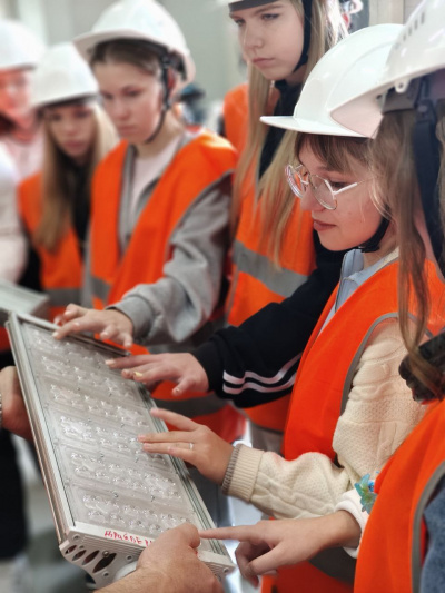 ШАГ В ПРОФЕССИЮ: ШКОЛЬНИКИ ИЗ СЕЛА ВОРОНЕЦ В ТЕХНОПАРКЕ