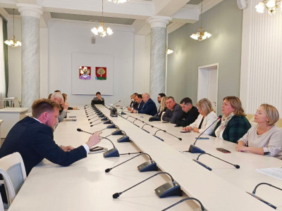 БИЗНЕС И ВЛАСТЬ: ОБСУДИЛИ ПАТЕНТНУЮ СИСТЕМУ НАЛОГООБЛОЖЕНИЯ